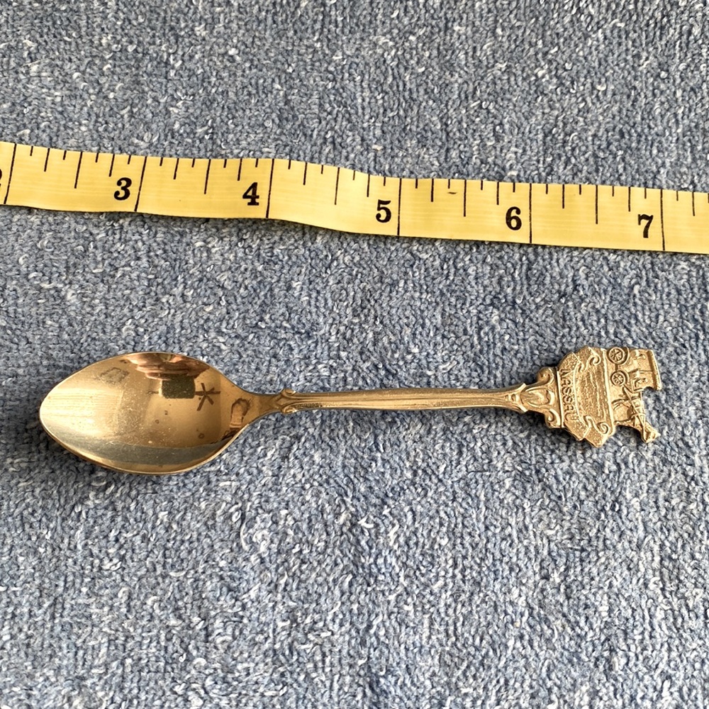 Vintage Collector Souvenir Spoon Nassau
